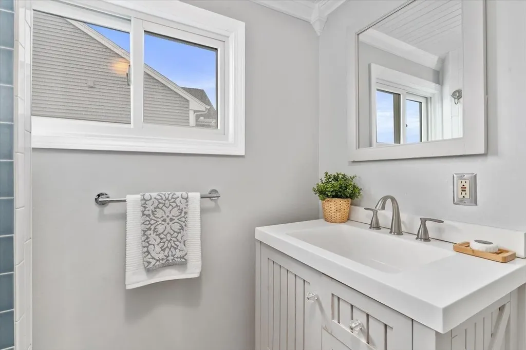 145 Island Path Hampton NH 03842