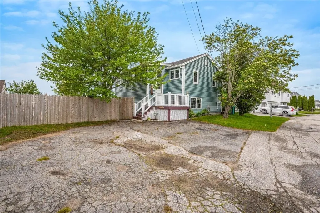 145 Island Path Hampton NH 03842