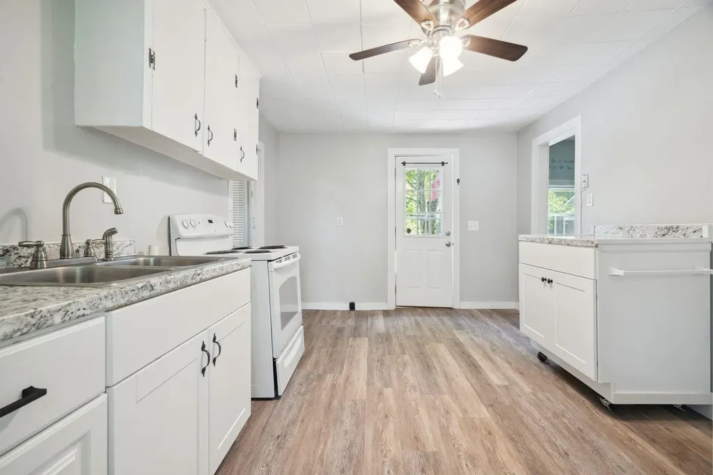 513-515 Mast Road Goffstown NH 03045