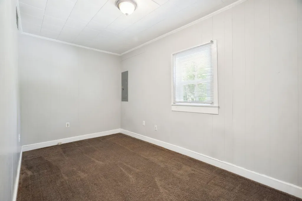 513-515 Mast Road Goffstown NH 03045