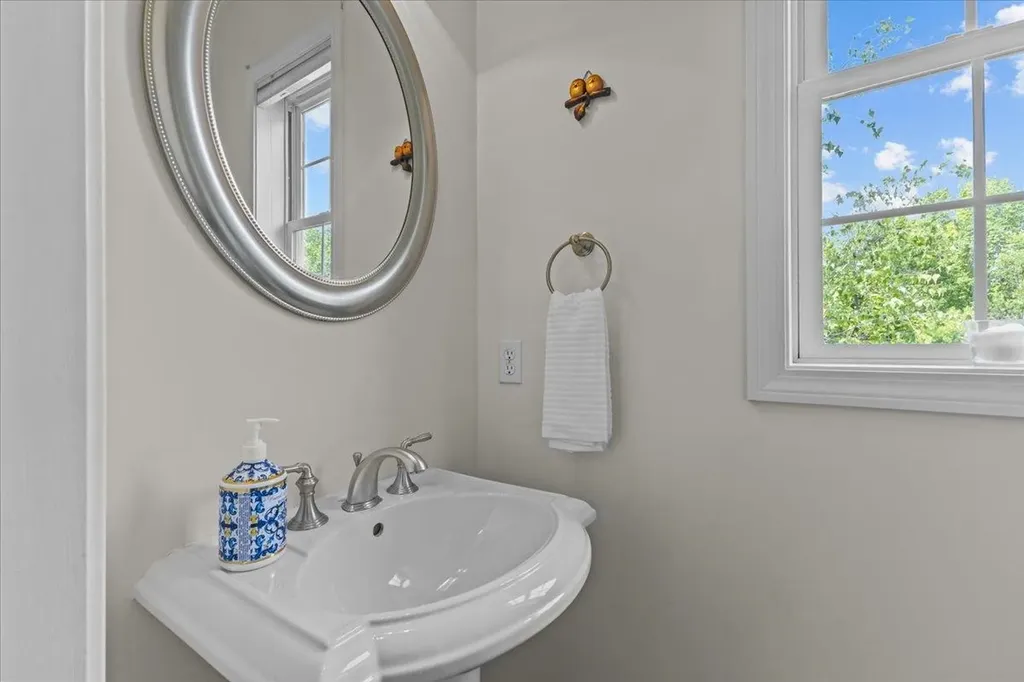 168 Raven Circle Williston VT 05495