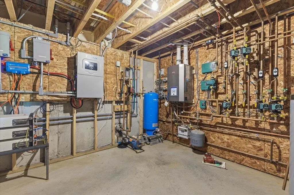 1307 Devlin Road Duxbury VT 05676