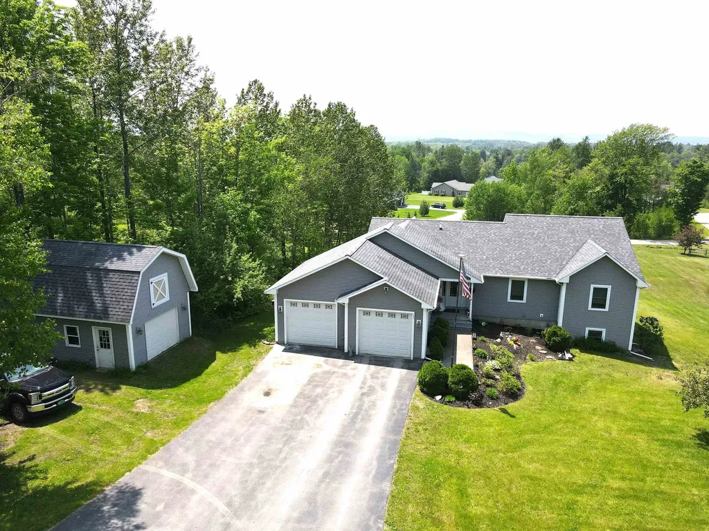 33 Crab Apple Lane Derby VT 05829