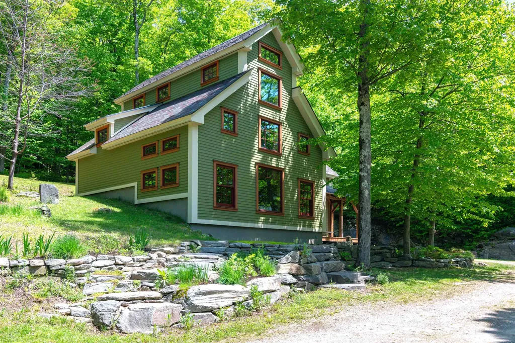 155 Sweeney Lane Cambridge VT 05464