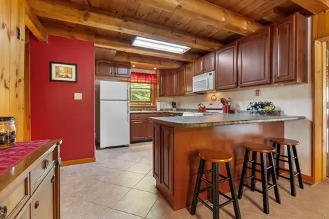 16 Mckinnon Road Washington NH 03280