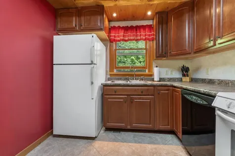 16 Mckinnon Road Washington NH 03280