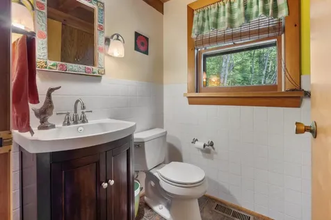 16 Mckinnon Road Washington NH 03280