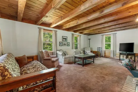 16 Mckinnon Road Washington NH 03280