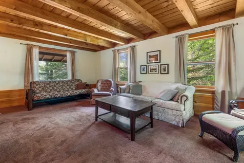 16 Mckinnon Road Washington NH 03280