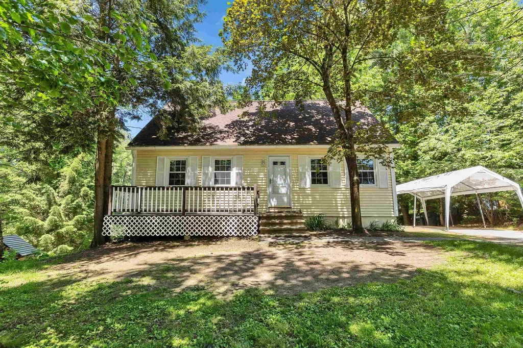 11 Mayflower Drive Merrimack NH 03054