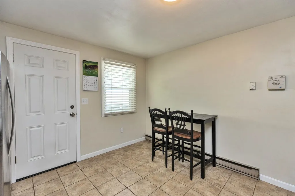 11 Mayflower Drive Merrimack NH 03054