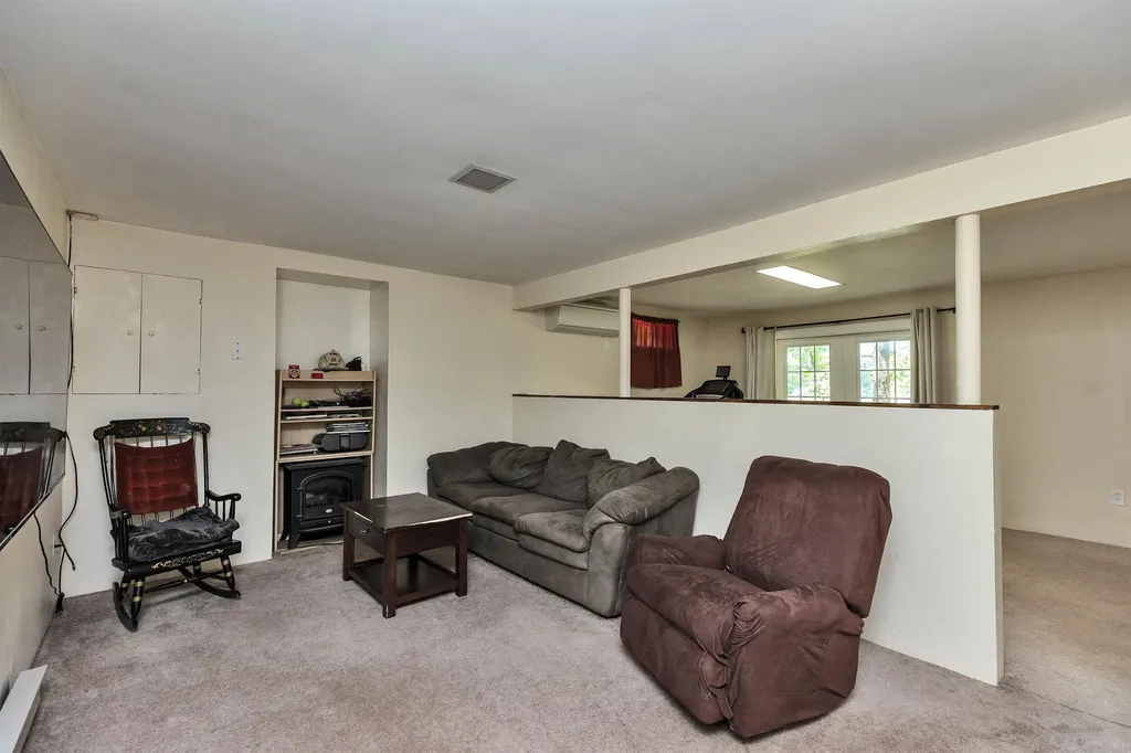 11 Mayflower Drive Merrimack NH 03054