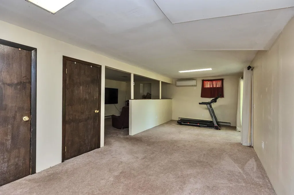 11 Mayflower Drive Merrimack NH 03054