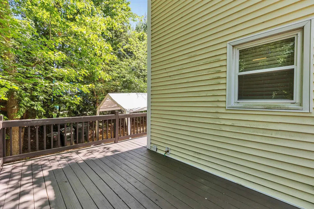 11 Mayflower Drive Merrimack NH 03054