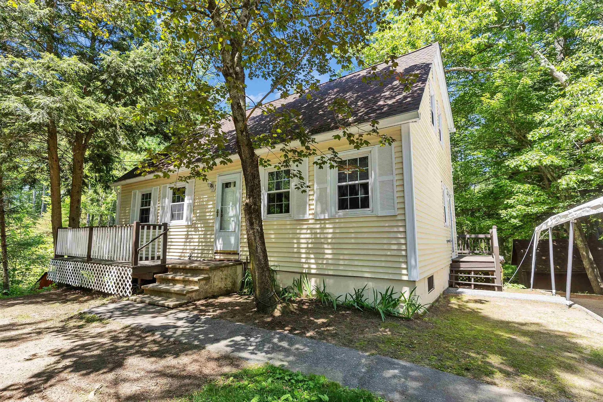 11 Mayflower Drive Merrimack NH 03054