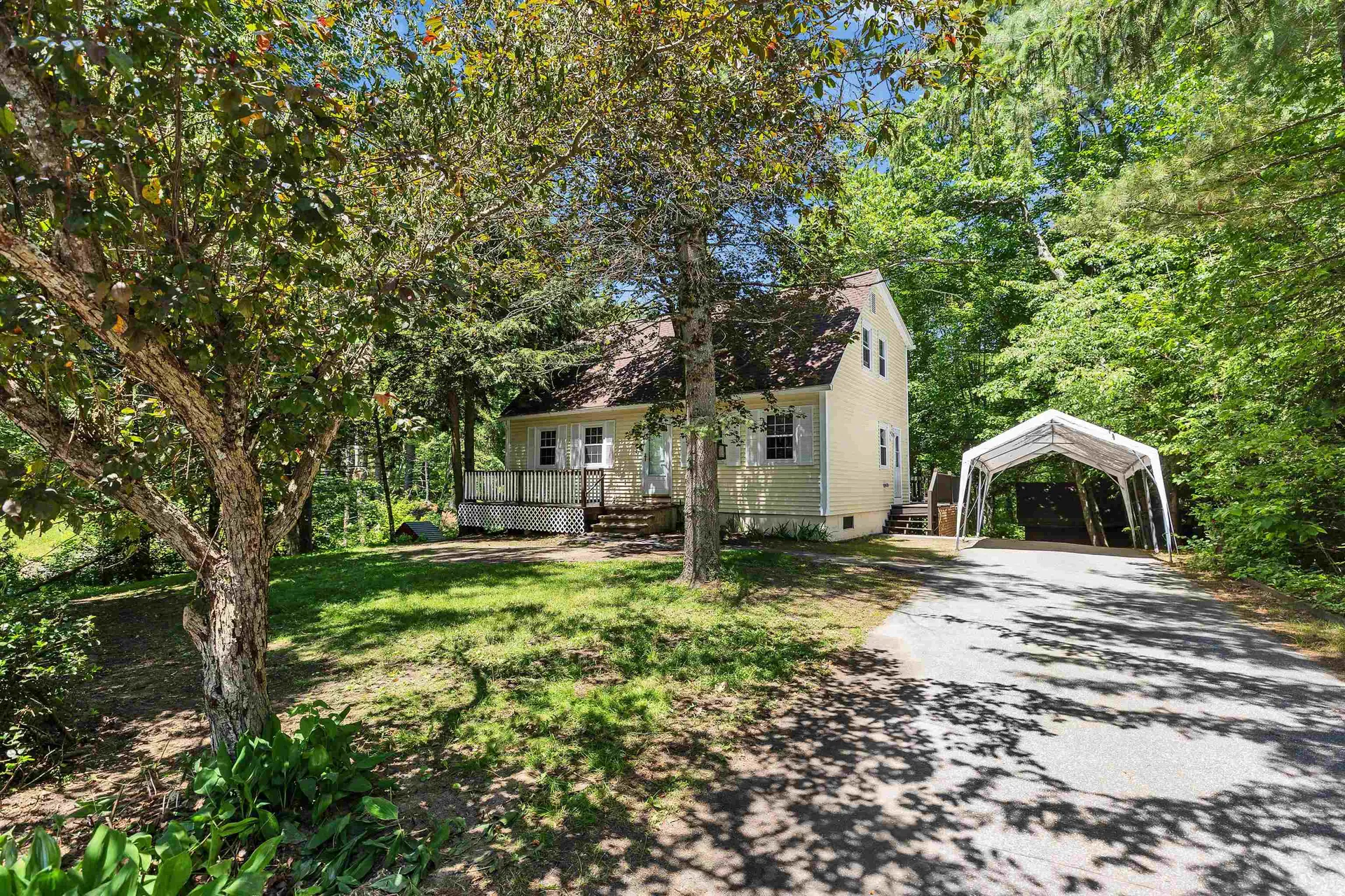 11 Mayflower Drive Merrimack NH 03054