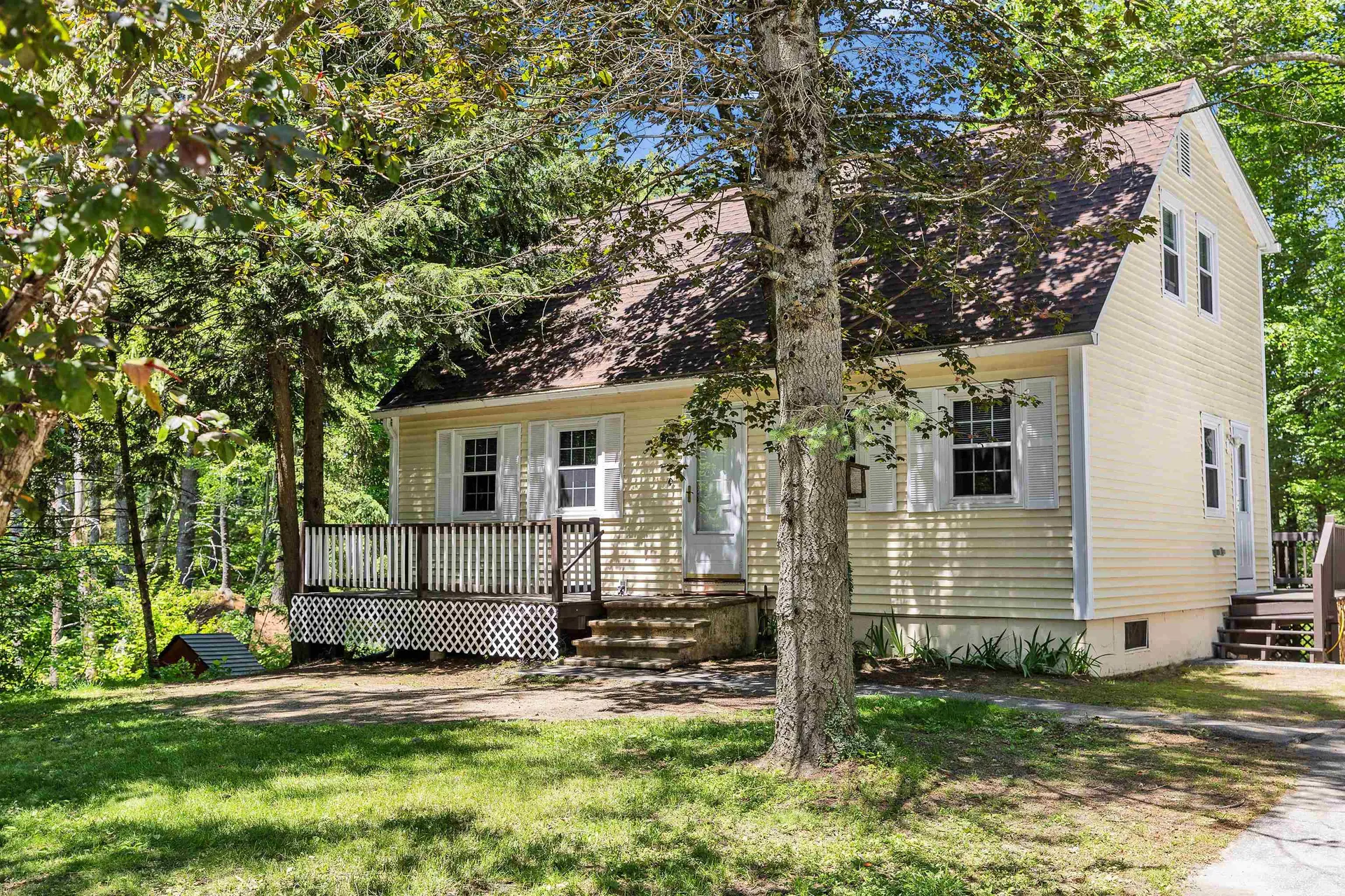 11 Mayflower Drive Merrimack NH 03054