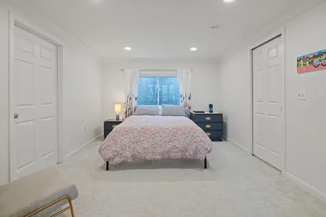 25 Bradford Lane Enfield NH 03748