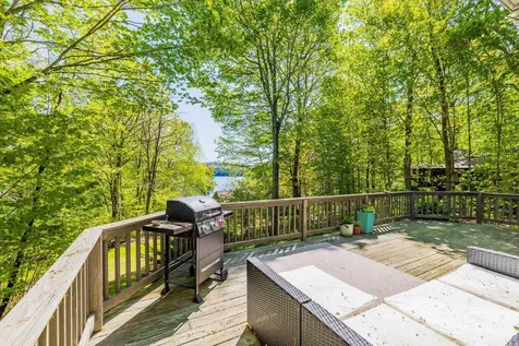 25 Bradford Lane Enfield NH 03748