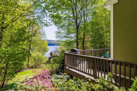 25 Bradford Lane Enfield NH 03748