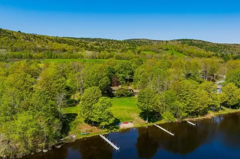 25 Bradford Lane Enfield NH 03748