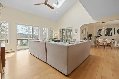 25 Bradford Lane Enfield NH 03748