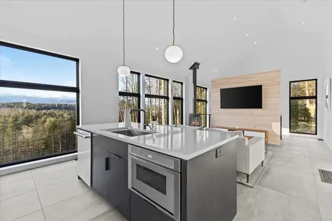 55 Eloise Lane Stowe VT 05672