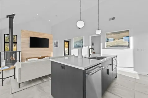 55 Eloise Lane Stowe VT 05672