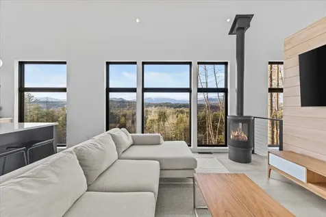 55 Eloise Lane Stowe VT 05672