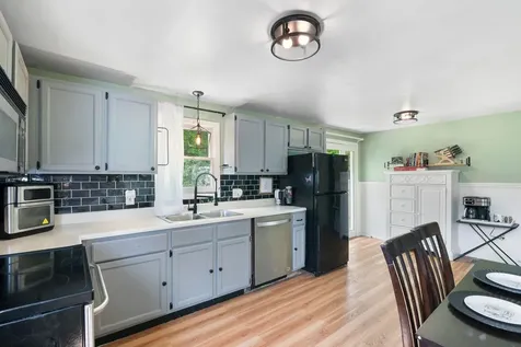 164 Chestnut Street Brattleboro VT 05301