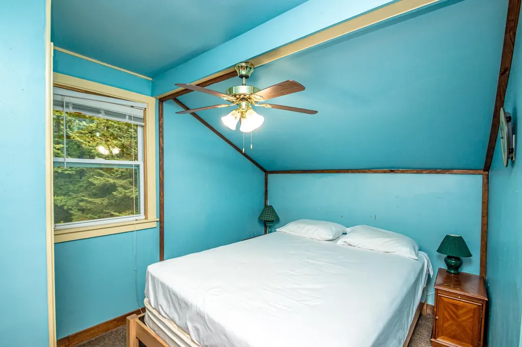 101 Chipmunk Lane Tamworth NH 03817