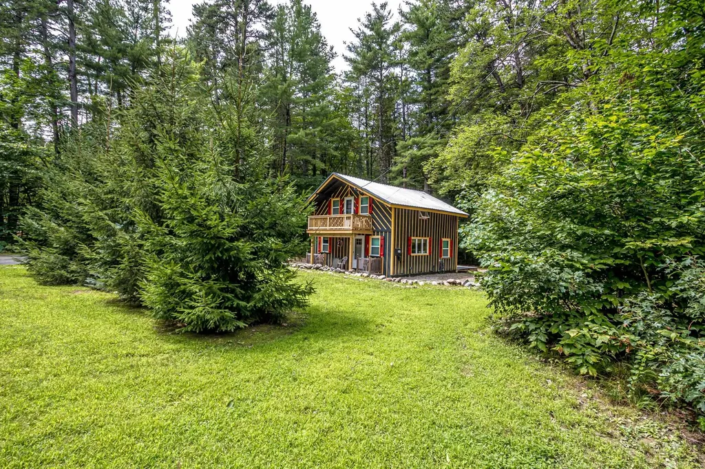 101 Chipmunk Lane Tamworth NH 03817