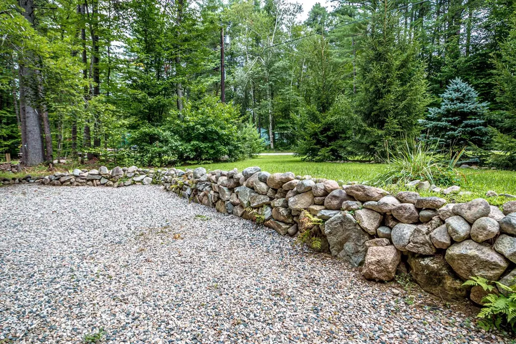 101 Chipmunk Lane Tamworth NH 03817