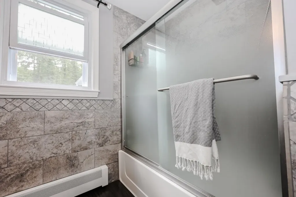 10 Glendale Circle Plaistow NH 03865