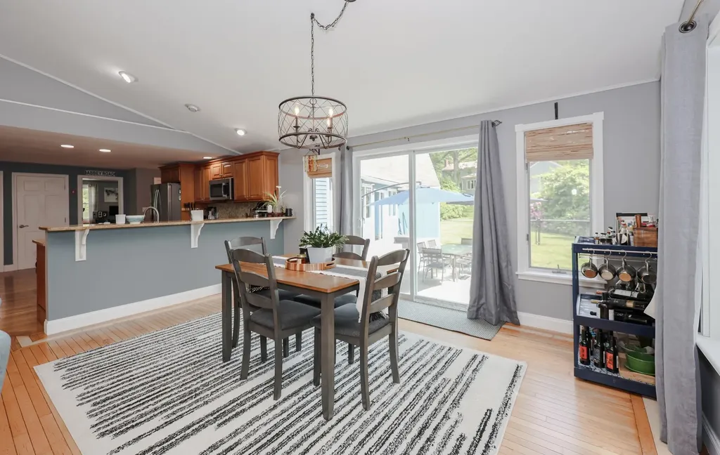 10 Glendale Circle Plaistow NH 03865