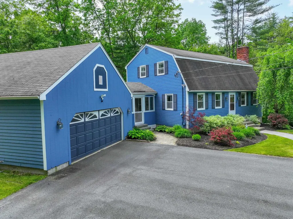10 Glendale Circle Plaistow NH 03865