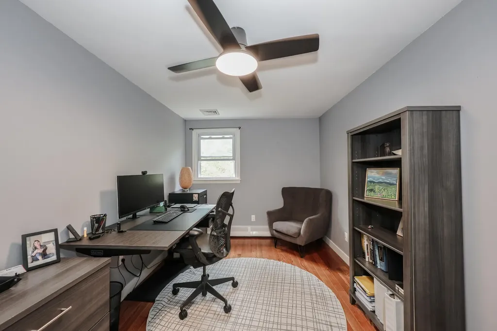 10 Glendale Circle Plaistow NH 03865