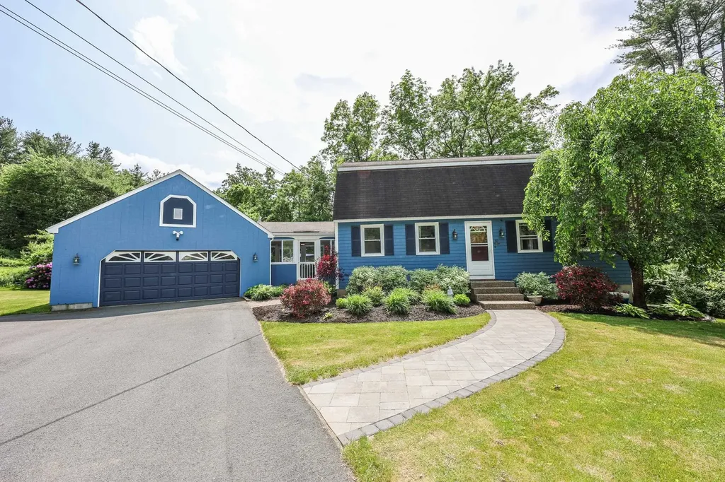 10 Glendale Circle Plaistow NH 03865