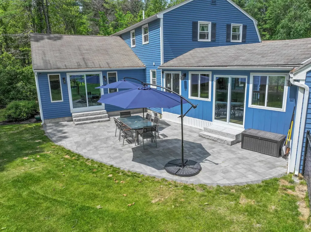 10 Glendale Circle Plaistow NH 03865