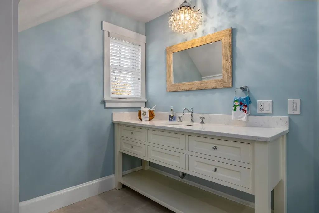 34 Appledore Avenue Rye NH 03870