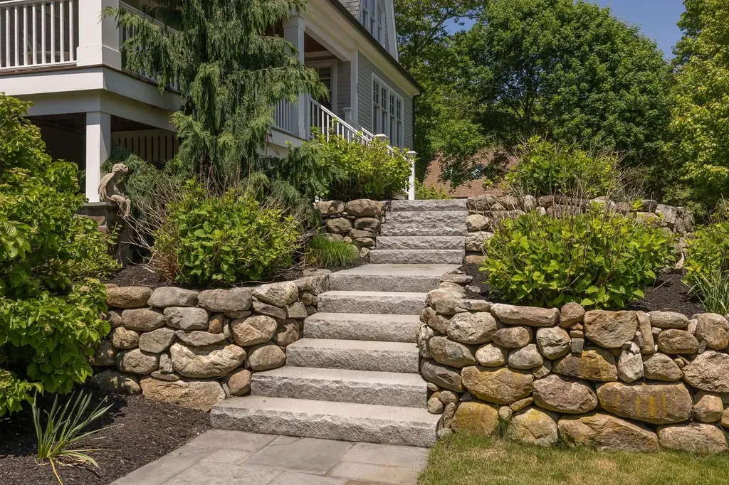 34 Appledore Avenue Rye NH 03870