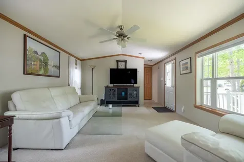 6 Marilyn Drive Concord NH 03303