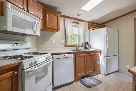 6 Marilyn Drive Concord NH 03303