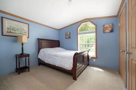 6 Marilyn Drive Concord NH 03303