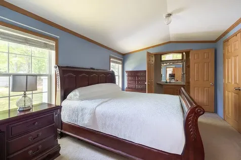 6 Marilyn Drive Concord NH 03303