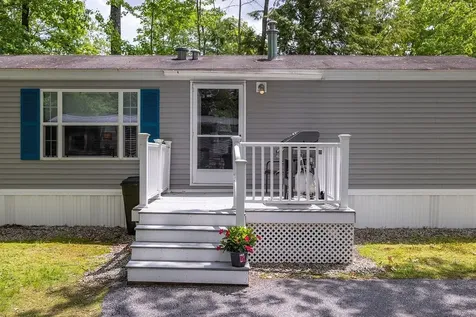 6 Marilyn Drive Concord NH 03303