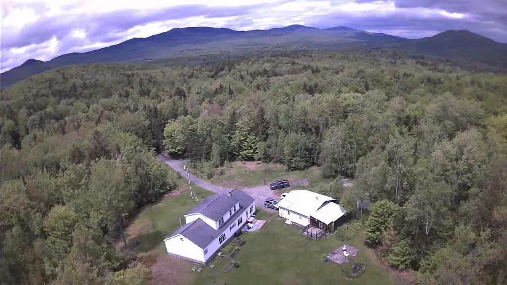 182 Frank's Way Middlesex VT 05602