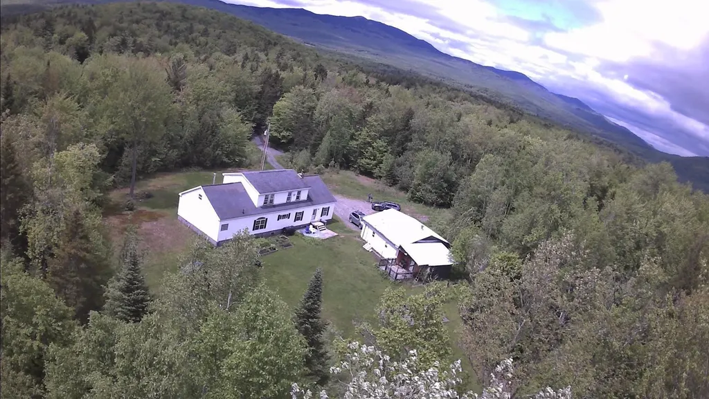 182 Frank's Way Middlesex VT 05602