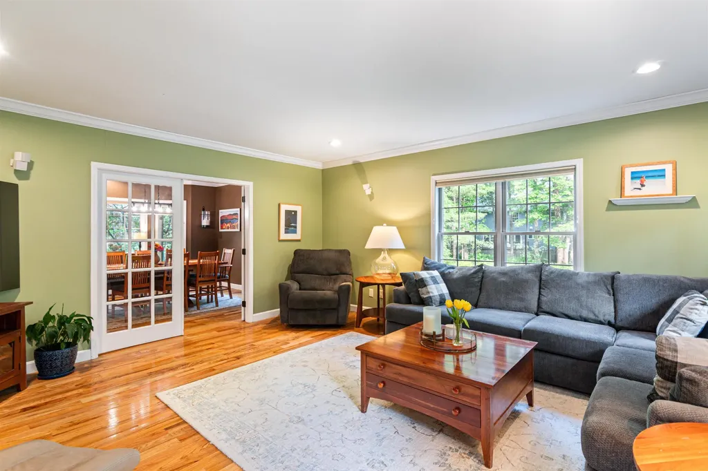 24 Lida Drive Essex VT 05452