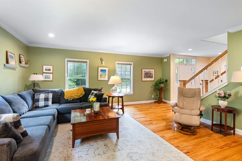 24 Lida Drive Essex VT 05452